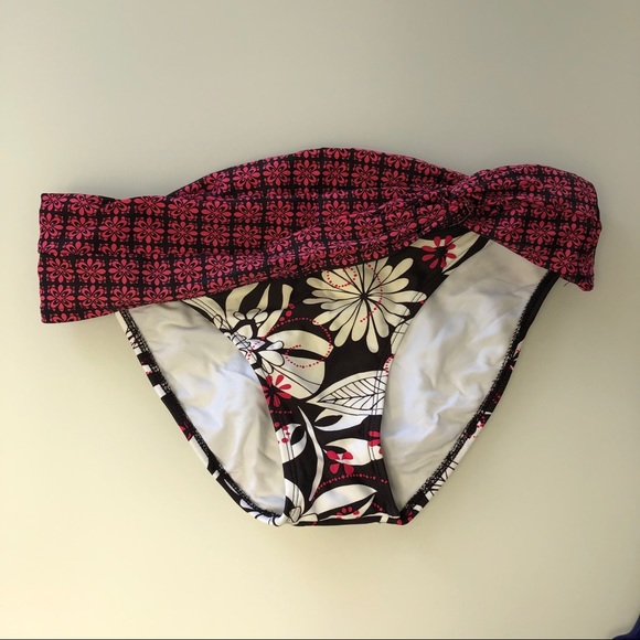 Skye 🐚🌴🏊🏻‍♀️ - Picture 4 of 8